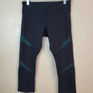 Lorna Jane Spark Mesh Workout Gym Capri Leggings
